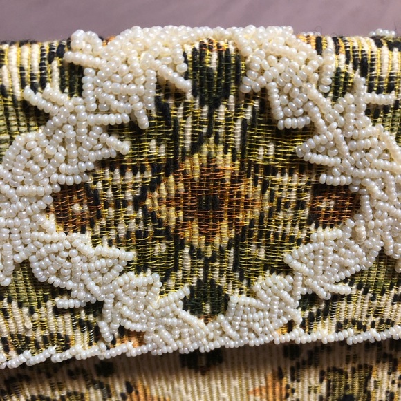 HandMade Pearl embellished Clutch Purse - Picture 3 of 8